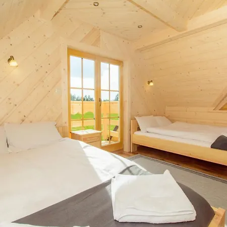 シャレー Trzy Doliny Zakopane, Three Valleys With Jacuzzi ザコパネ